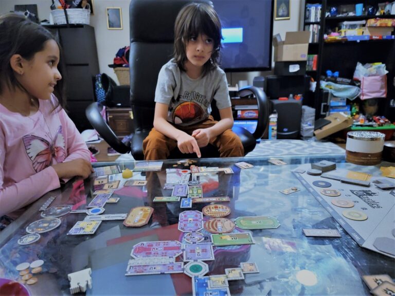 Board Games’ Educational Power in Student Learning
